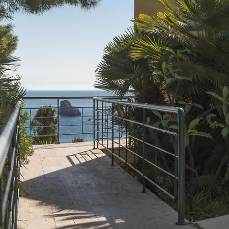 Capo Zafferano *